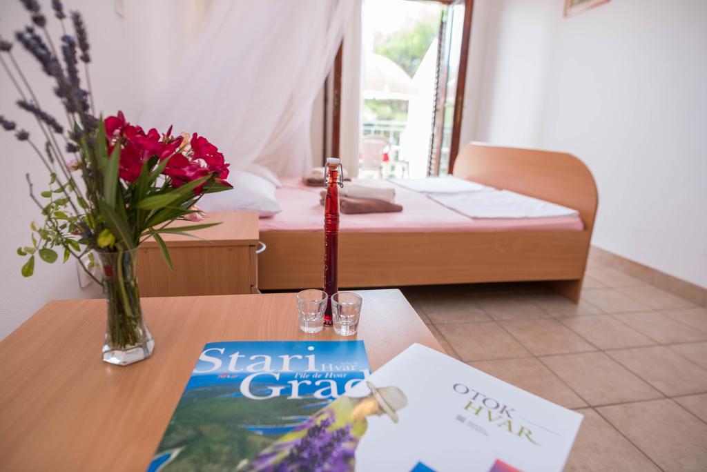 1000 Flowers Apartment Stari Grad (Hvar)